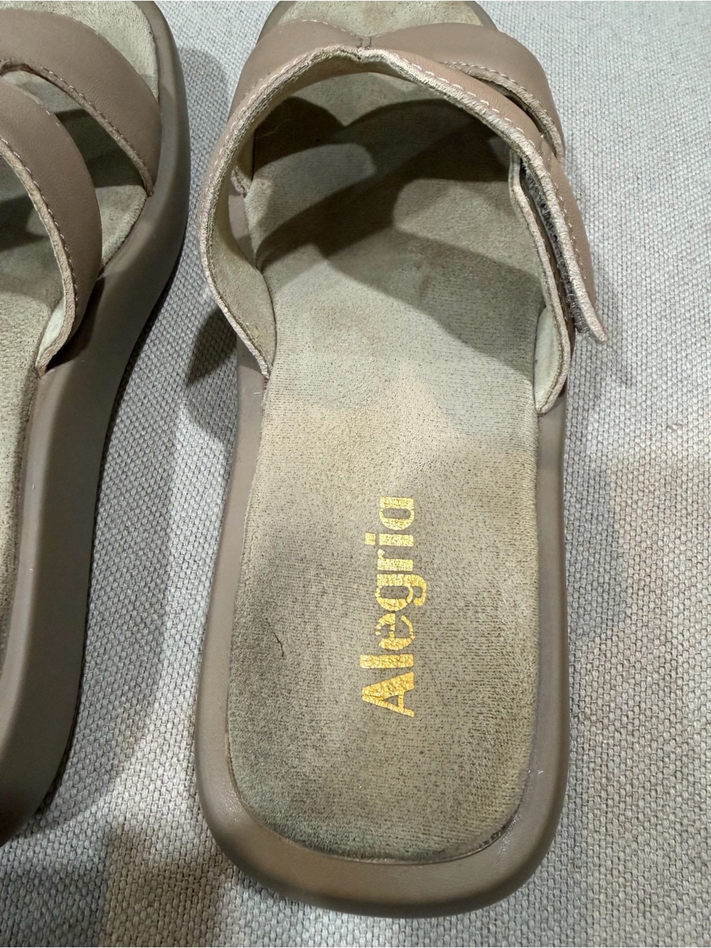 Alegria Women’s Beige Slide Sandals - Picture 3 of 7